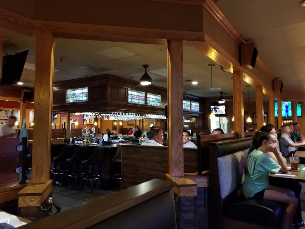 Doubledays Grill & Tavern | restaurant | 199 E Alex Bell Rd, Centerville, OH 45459, USA | 9374364666 OR +1 937-436-4666