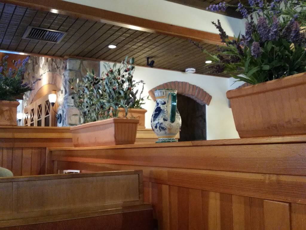 Olive Garden Italian Restaurant | meal takeaway | 1961 Jonesboro Rd, McDonough, GA 30253, USA | 7708982018 OR +1 770-898-2018