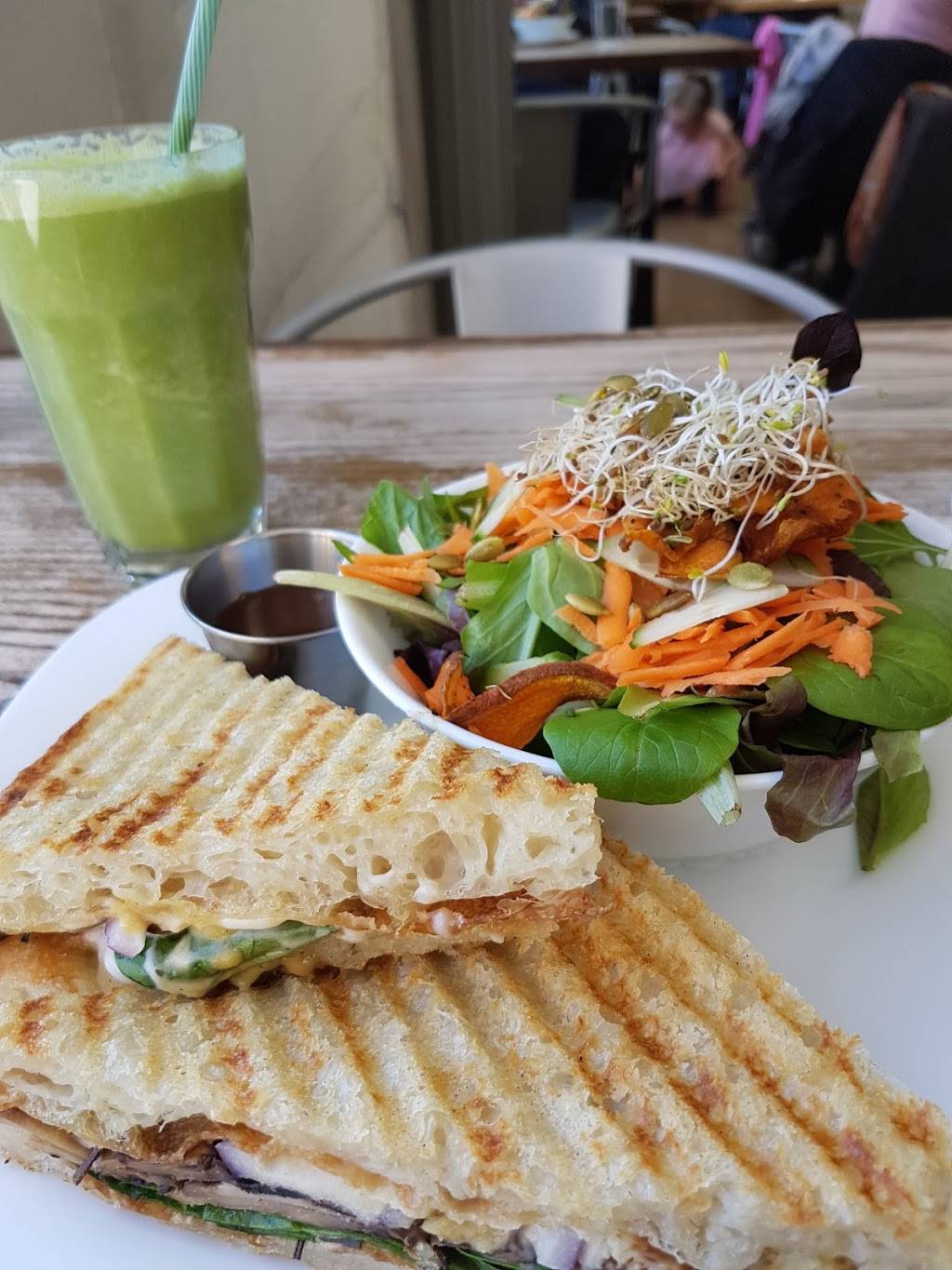 Grow Your Roots Cafe | restaurant | 220 Terence Matthews Crescent, Kanata, ON K2M 0E2, Canada | 6132713777 OR +1 613-271-3777