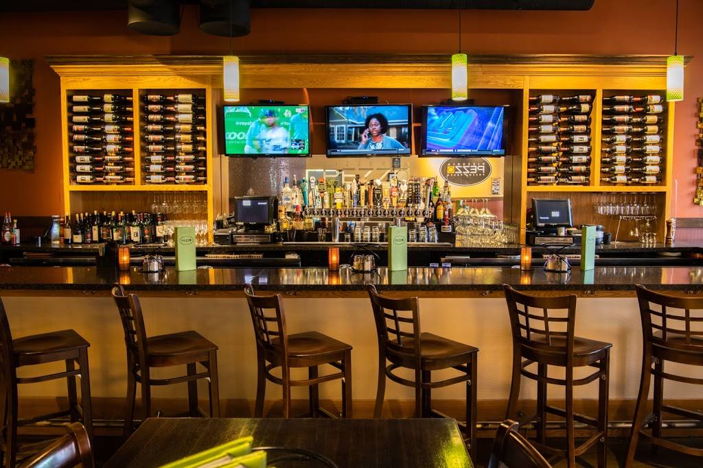 Pizzeria Pezzo | restaurant | 2143 4th St, White Bear Lake, MN 55110, USA | 6517887844 OR +1 651-788-7844