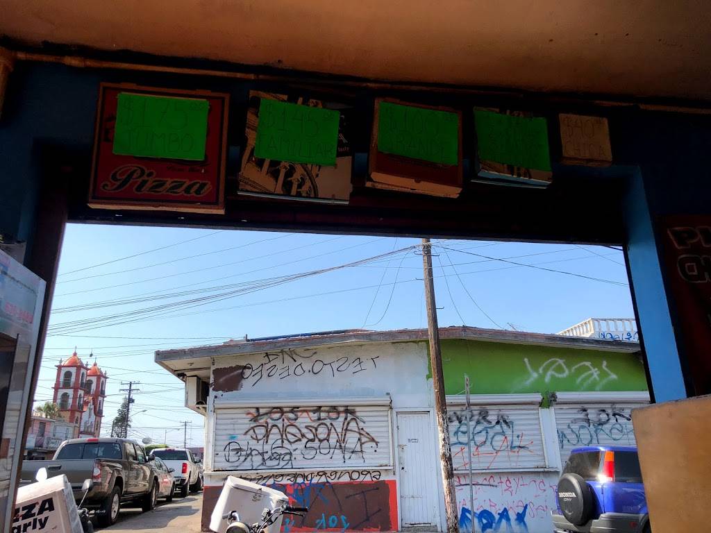 Pizzas Charly | restaurant | Av Abraham Gonzales 3102, Francisco Villa, 22615 Tijuana, B.C., Mexico | 016646377824 OR +52 664 637 7824