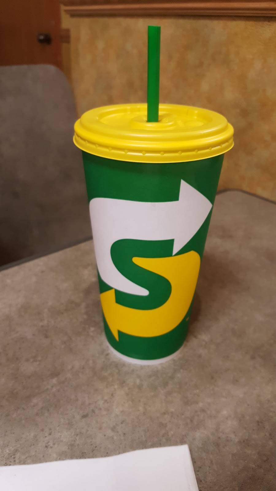 Restaurant SUBWAY | restaurant | 435 Rue Lindsay, Drummondville, QC J2B 1G7, Canada | 8194753658 OR +1 819-475-3658