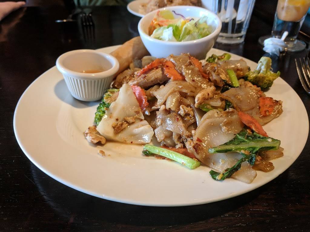 Pad Thai Restaurant | restaurant | 110 W Main St #140, Carmel, IN 46032, USA | 3178188272 OR +1 317-818-8272