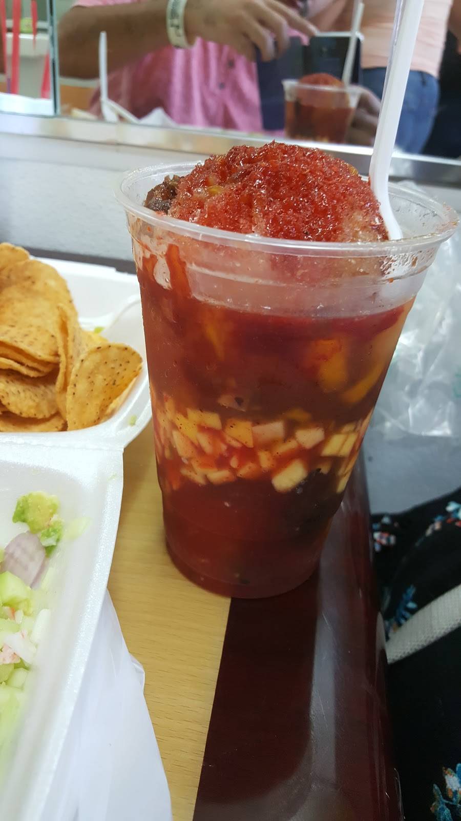 Marys Bionicos & Raspados | restaurant | 3231 Tweedy Blvd, South Gate, CA 90280, USA | 3235697365 OR +1 323-569-7365
