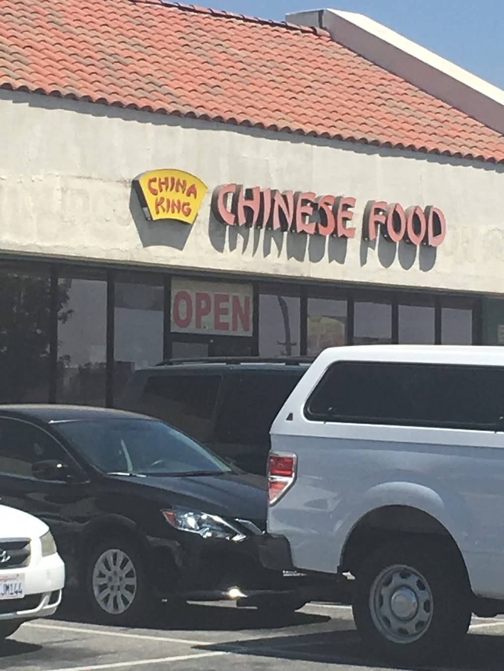 China King | restaurant | 4172 N Sierra Way, San Bernardino, CA 92407, USA | 9098823628 OR +1 909-882-3628