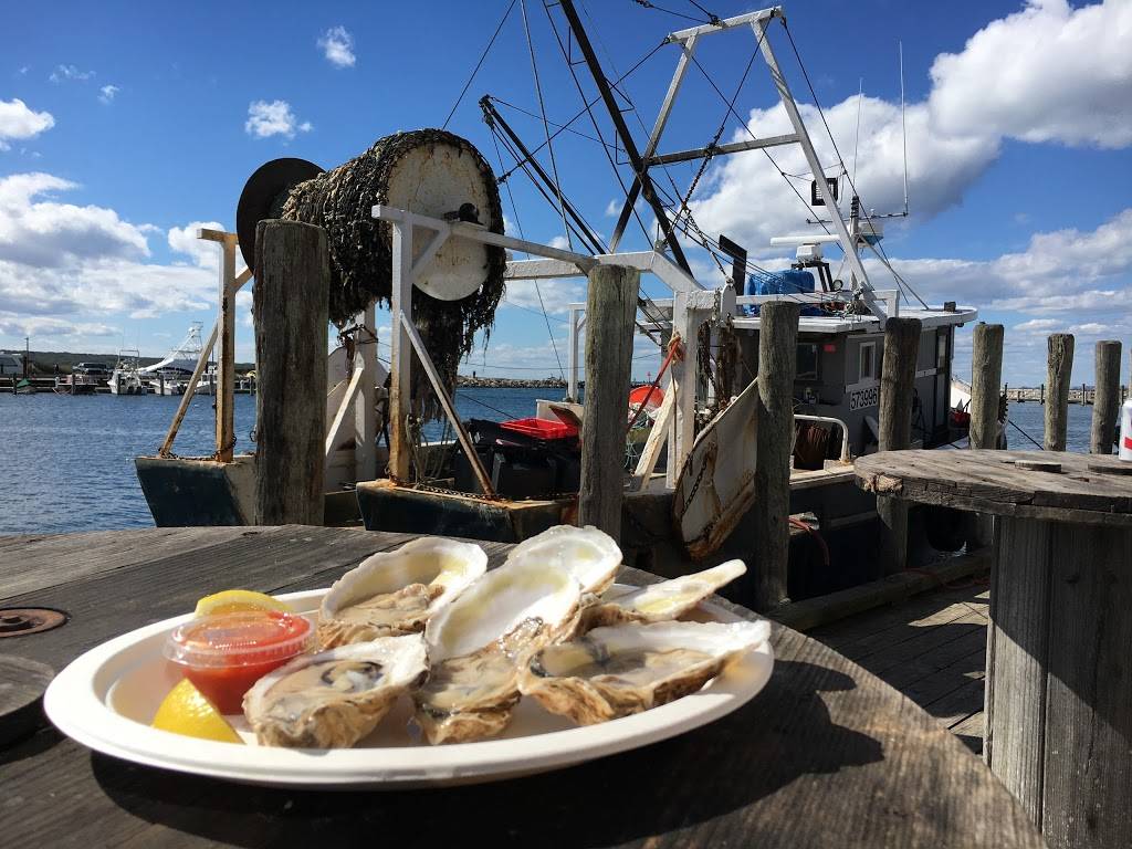 Menemsha Fish Market | meal takeaway | 54 Basin Rd, Chilmark, MA 02535, USA | 5086452282 OR +1 508-645-2282