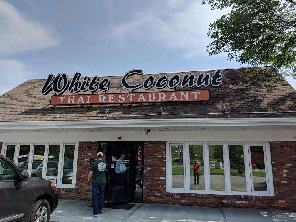 White Coconut Thai Restaurant | restaurant | 211 Middlesex Turnpike, Burlington, MA 01803, USA | 7813651436 OR +1 781-365-1436