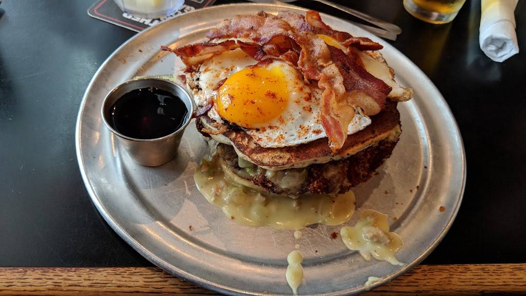 Charleston Sports Pub | restaurant | 1124 Sam Rittenberg Blvd, Charleston, SC 29407, USA | 8432033329 OR +1 843-203-3329