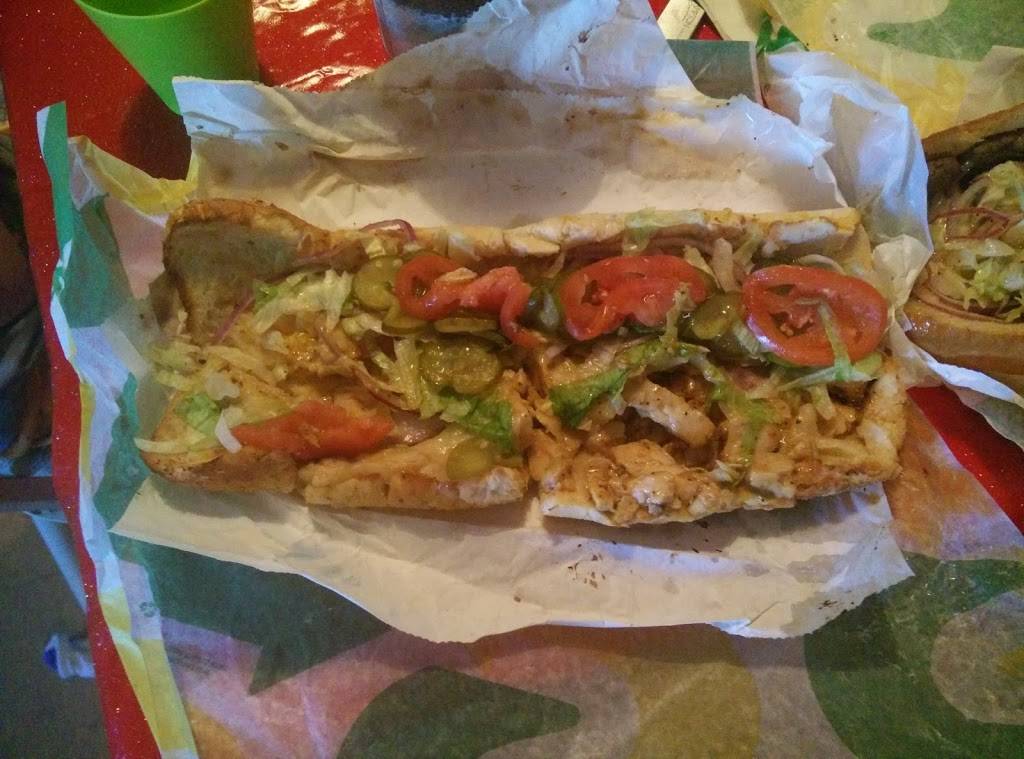Subway | restaurant | 1444 US-17, Wauchula, FL 33873, USA | 8637677829 OR +1 863-767-7829