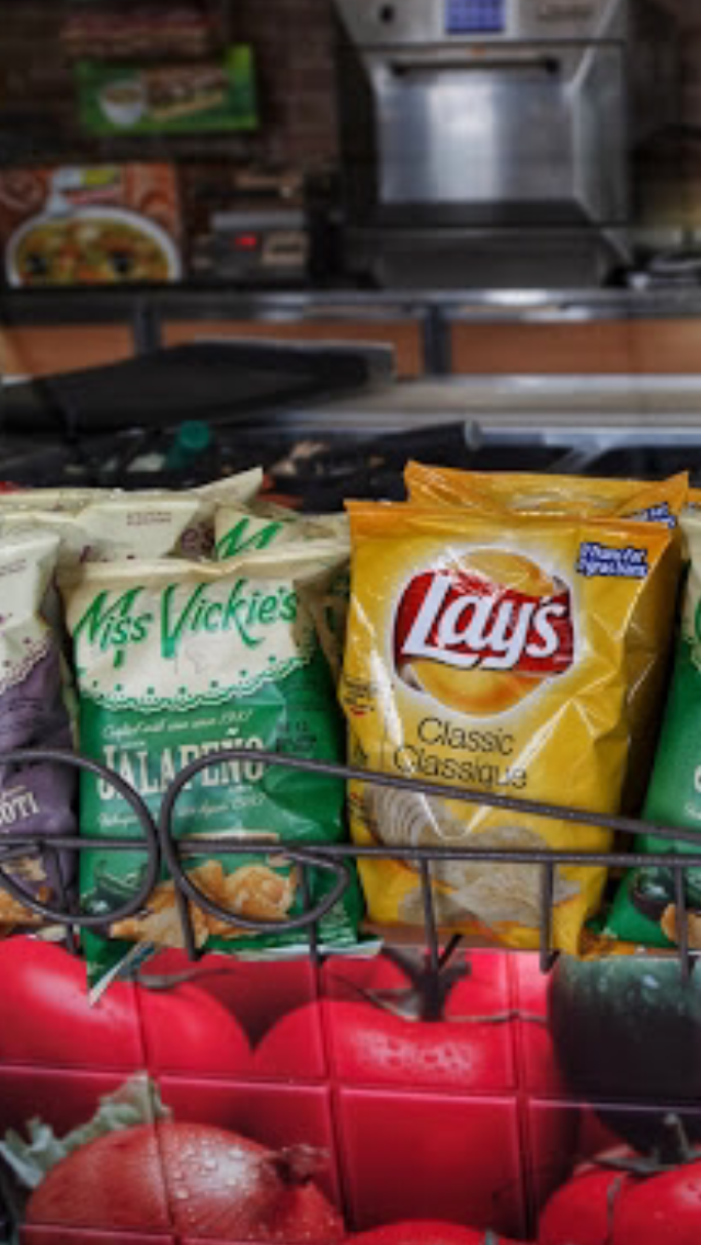 Subway | restaurant | 228 Queens Quay W Unit 1, Toronto, ON M5J 2X1, Canada | 4169773121 OR +1 416-977-3121