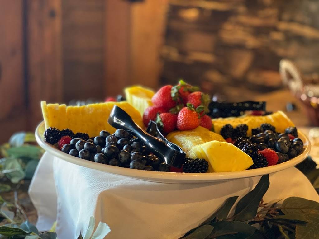 Broken Bones Smokin Good Barbecue | restaurant | 13395 Voyager Pkwy, Colorado Springs, CO 80921, USA | 7194878303 OR +1 719-487-8303