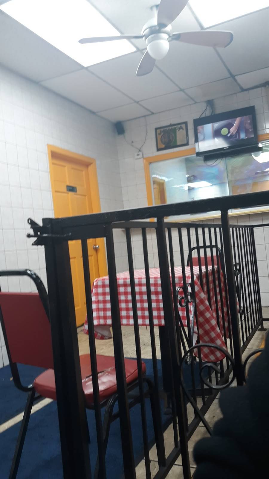 The Good Dine | restaurant | 3922 White Plains Rd, Bronx, NY 10466, USA | 7183253463 OR +1 718-325-3463