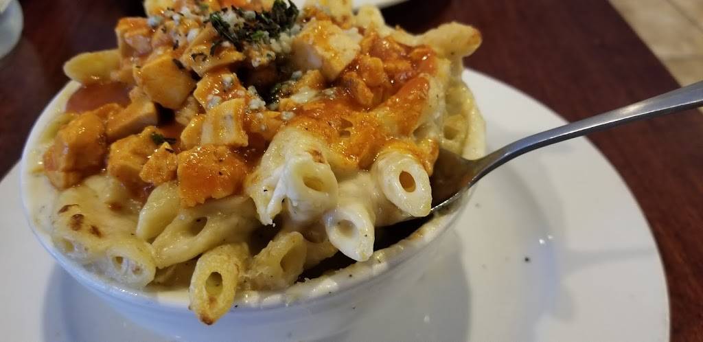 Hudsons Gastropub | restaurant | 2760 Esplanade #100, Chico, CA 95973, USA | 5306364562 OR +1 530-636-4562