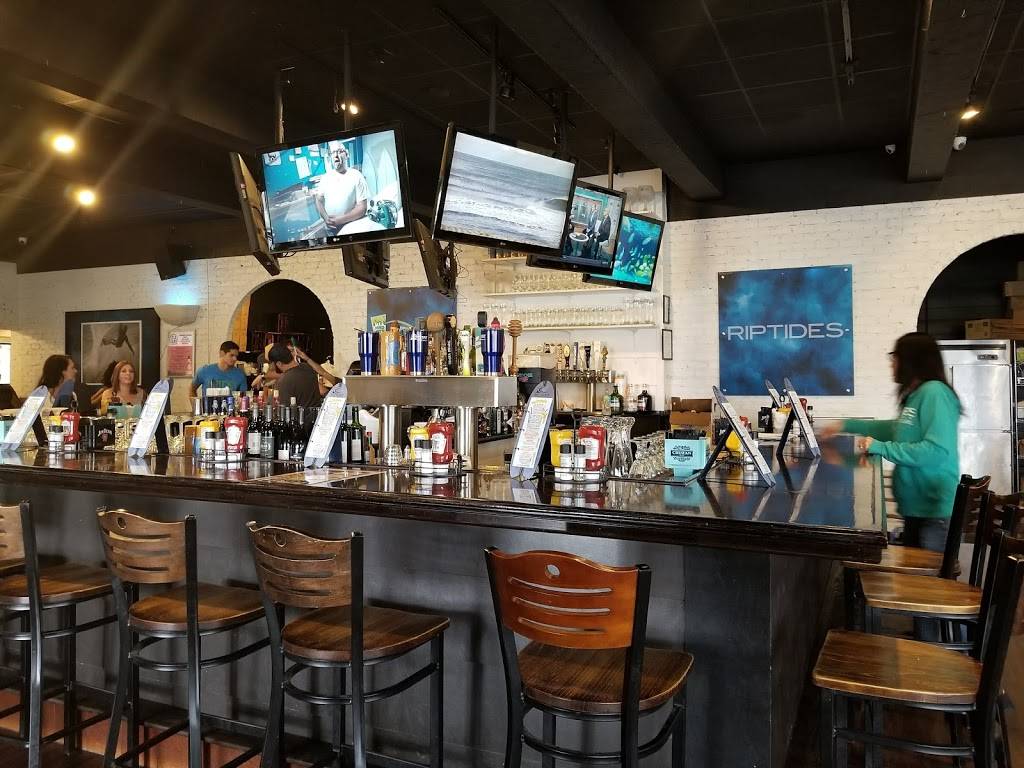 Riptides Raw Bar & Grill | restaurant | 869 S Atlantic Ave, Ormond Beach, FL 32176, USA | 3862564799 OR +1 386-256-4799