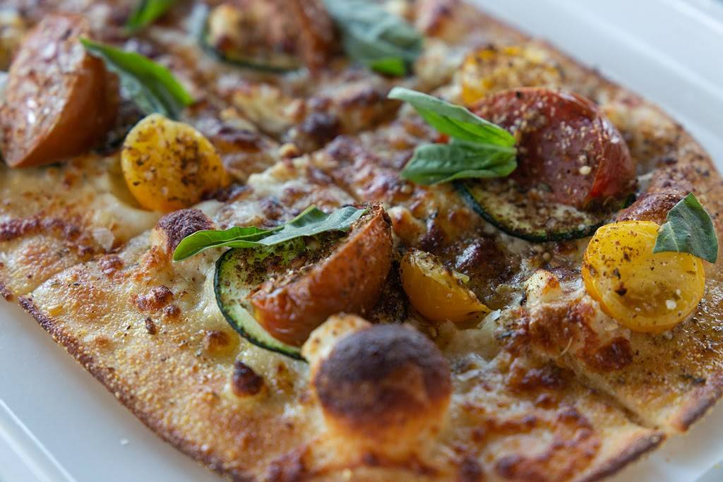 ZZA Pizza + Salad - CWE | restaurant | 54 N Euclid Ave, St. Louis, MO 63108, USA | 3143008700 OR +1 314-300-8700