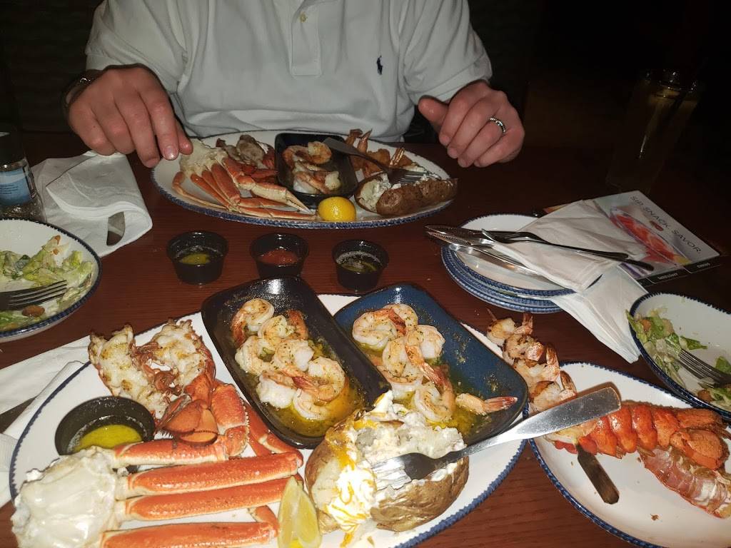 Red Lobster | restaurant | 25901 Hoover Rd, Warren, MI 48089, USA | 5867590010 OR +1 586-759-0010