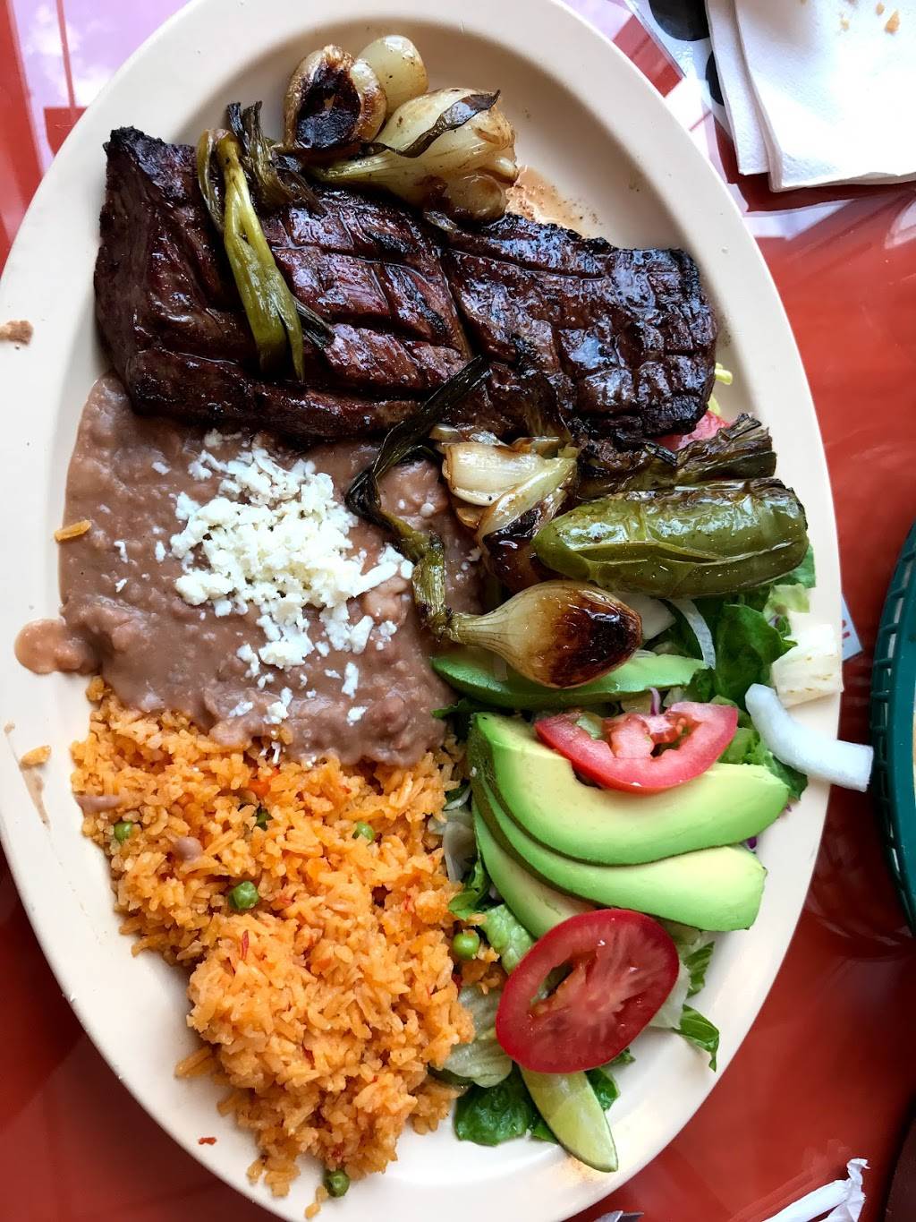 Lindo Michoacan | restaurant | 3142 W Lawrence Ave, Chicago, IL 60625, USA | 7732798834 OR +1 773-279-8834