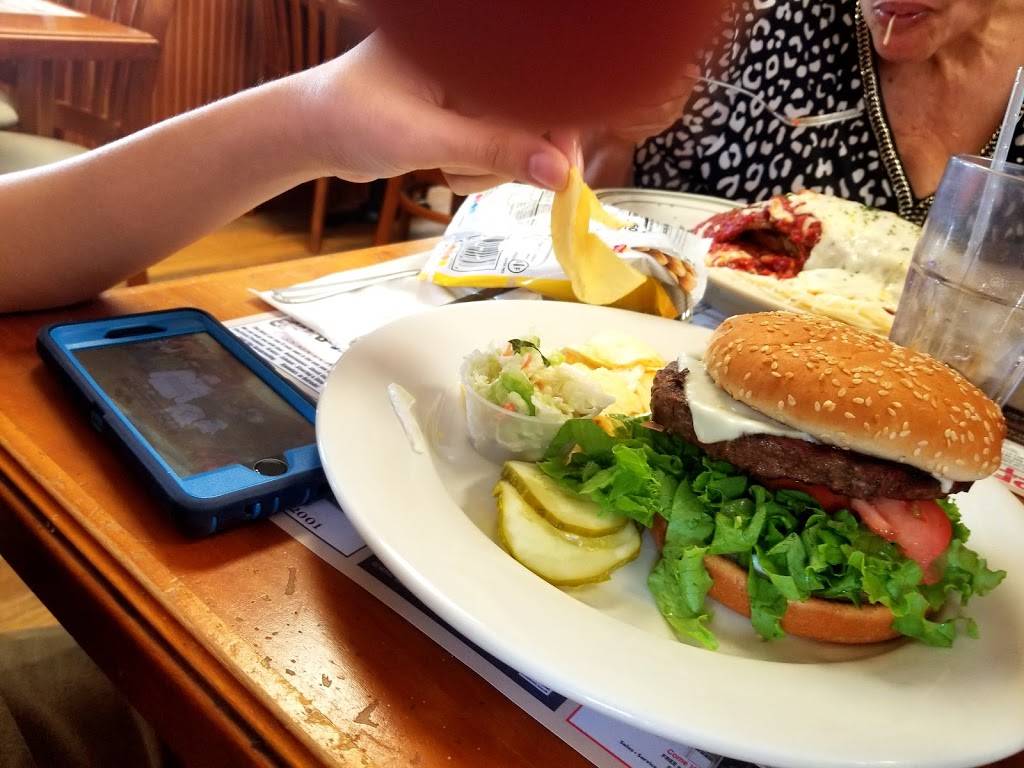 Nicks Country Kitchen | restaurant | 3G Flanders Rd, Bethlehem, CT 06751, USA | 2032667317 OR +1 203-266-7317