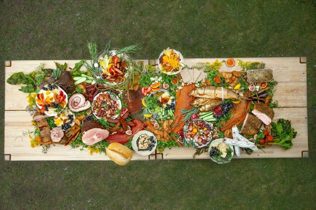 Northern Waters Smokehaus | restaurant | 394 S Lake Ave #106, Duluth, MN 55802, USA | 2187247307 OR +1 218-724-7307