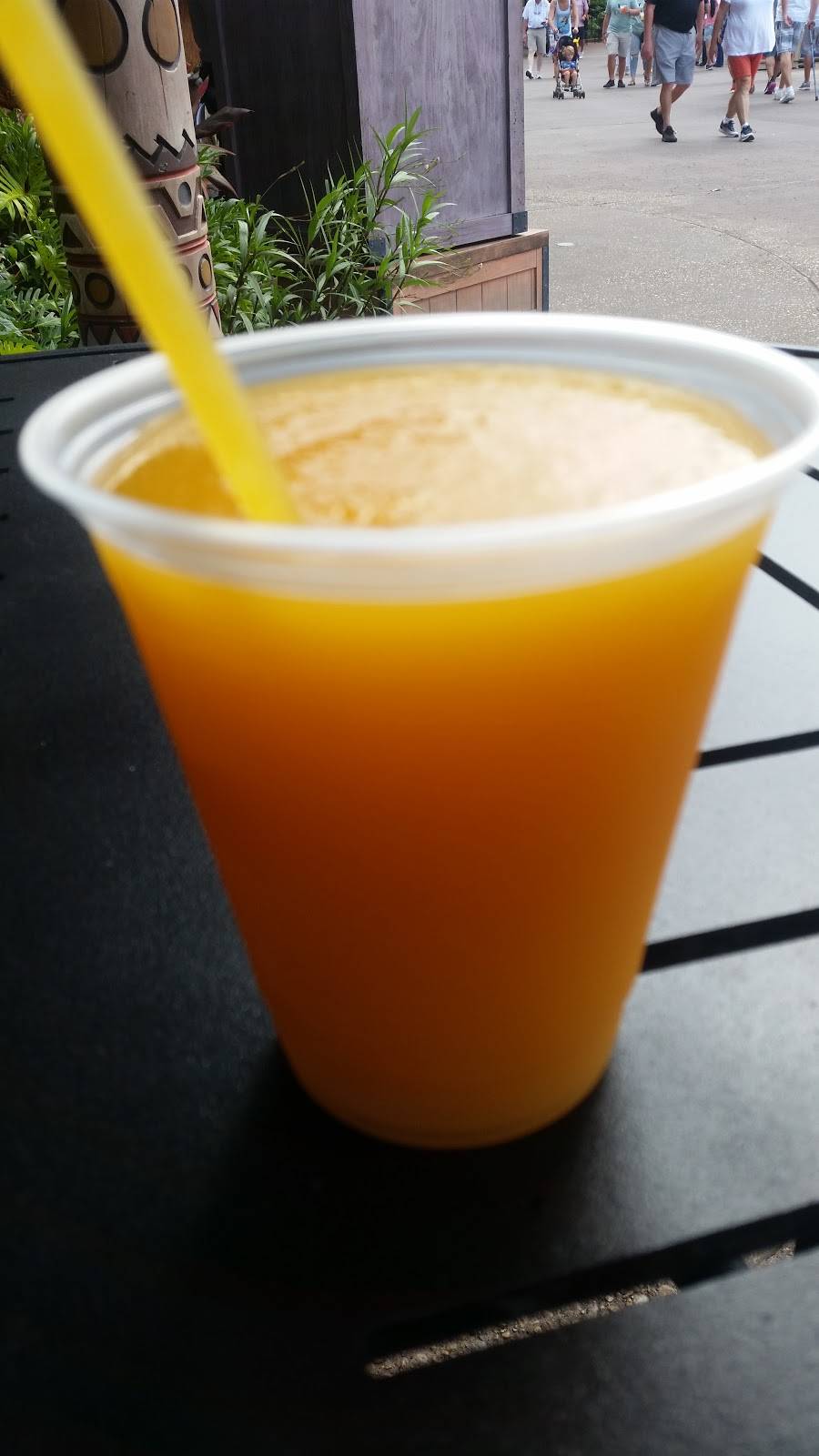 Refreshment Cool Post | restaurant | 200 Epcot Center Dr, Orlando, FL 32836, USA | 4079395277 OR +1 407-939-5277