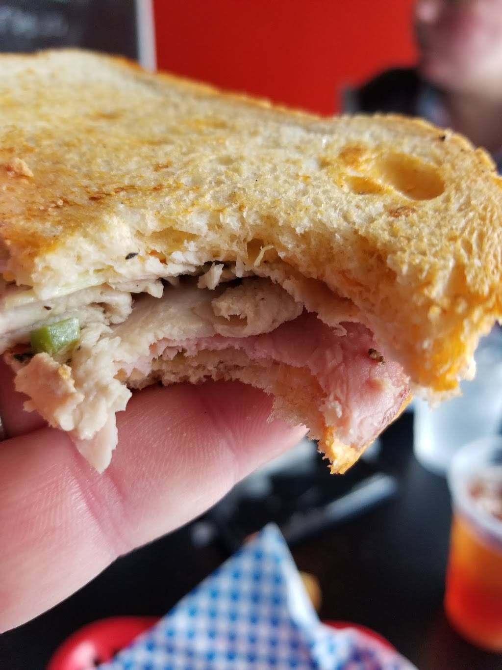 St. Elmo Deli & Grill | restaurant | 3931 St Elmo Ave, Chattanooga, TN 37409, USA | 4238255555 OR +1 423-825-5555