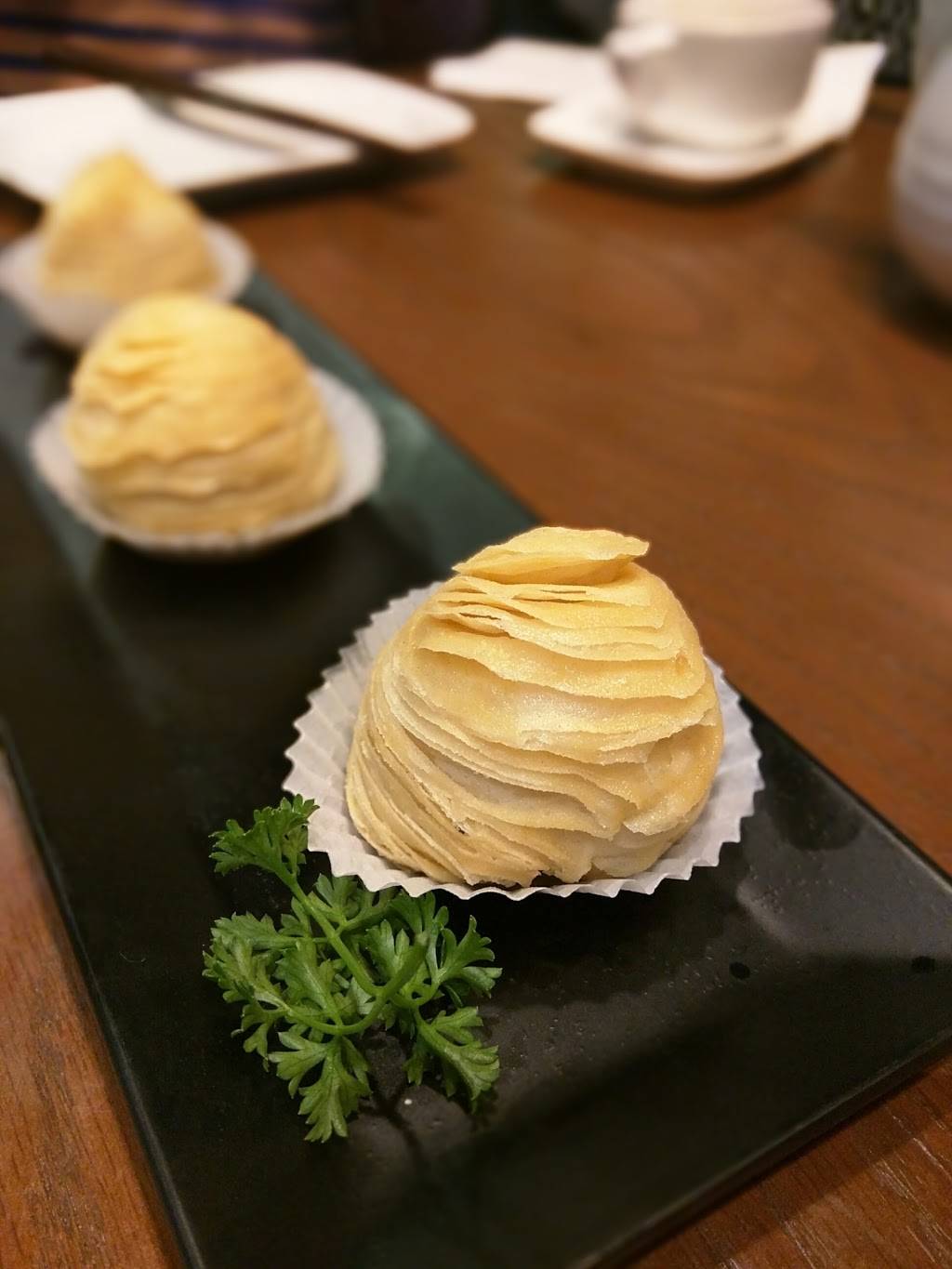 Kwan | restaurant | 808 York Mills Rd #8, North York, ON M3B 1X8, Canada | 6473520108 OR +1 647-352-0108