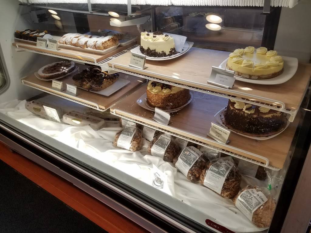 Trapp Kaffeehaus | cafe | 700 Trapp Hill Rd, Stowe, VT 05672, USA | 8022535705 OR +1 802-253-5705