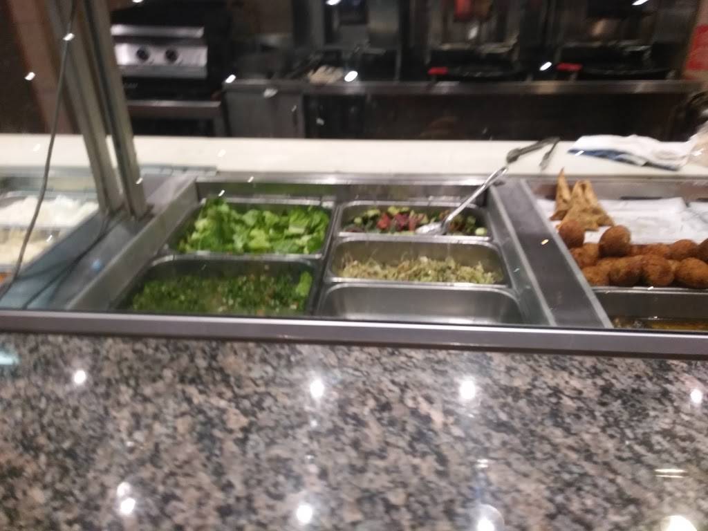 Shawarma Mangos - St Laurent | restaurant | 1020 St Laurent Blvd, Ottawa, ON K1K 4S2, Canada | 6135262526 OR +1 613-526-2526