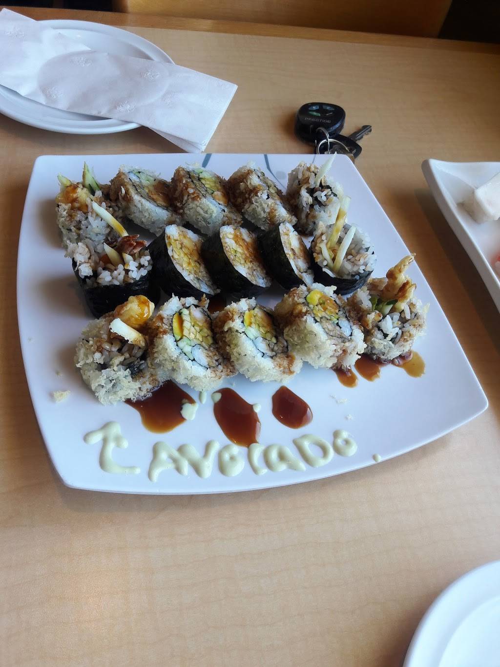 Sakura Sushi | restaurant | 1005 E St Charles Rd, Lombard, IL 60148, USA | 6306292469 OR +1 630-629-2469