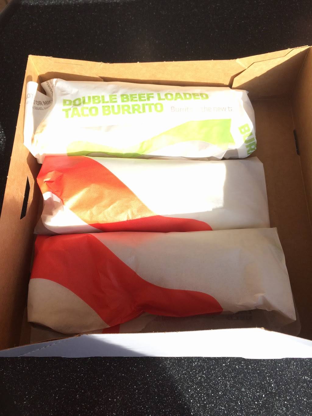 Taco Bell | restaurant | 5800 Tri-State Tollway #117A, Hinsdale, IL 60521, USA | 6303252560 OR +1 630-325-2560