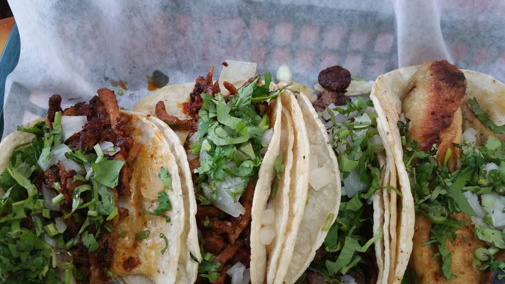 Taqueria Azteca | restaurant | 1910 Shopiere Rd, Beloit, WI 53511, USA | 6083139720 OR +1 608-313-9720