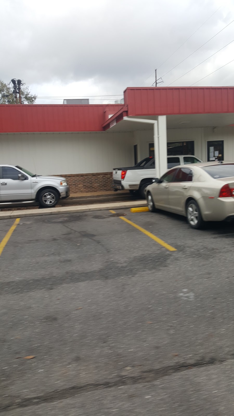 HARTS FRIED CHICKEN | restaurant | 1866 Dauphin Island Pkwy, Mobile, AL 36605, USA | 2514783929 OR +1 251-478-3929