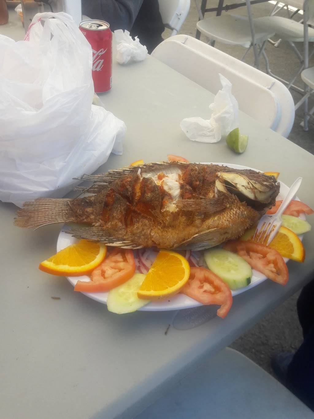 Mariscos El Rey Estilo Nayarit | restaurant | 7500 S Broadway, Los Angeles, CA 90003, USA | 3233361884 OR +1 323-336-1884