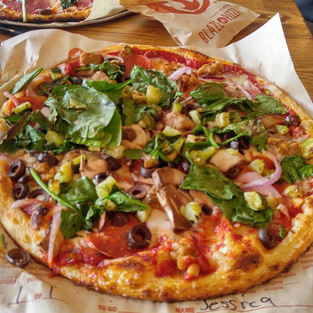 Blaze Pizza | meal takeaway | 1024 Market Center Drive, Morrisville, NC 27560, USA | 9192615941 OR +1 919-261-5941