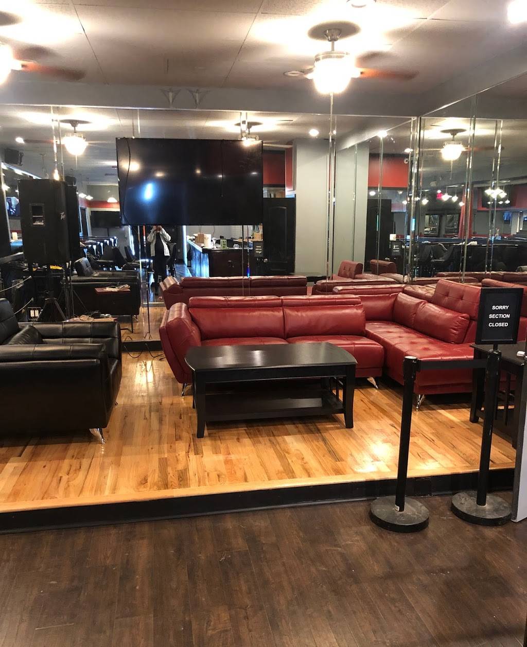 Sweetz Bar and Grille | night club | 4167 W 183rd St, Country Club Hills, IL 60478, USA | 7089600783 OR +1 708-960-0783