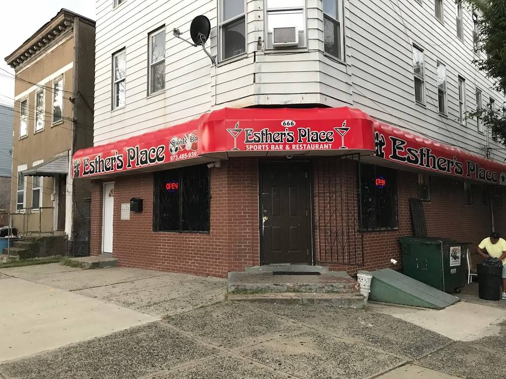 Esthers place NJ | restaurant | 666 N 7th St, Newark, NJ 07107, USA | 9737328842 OR +1 973-732-8842