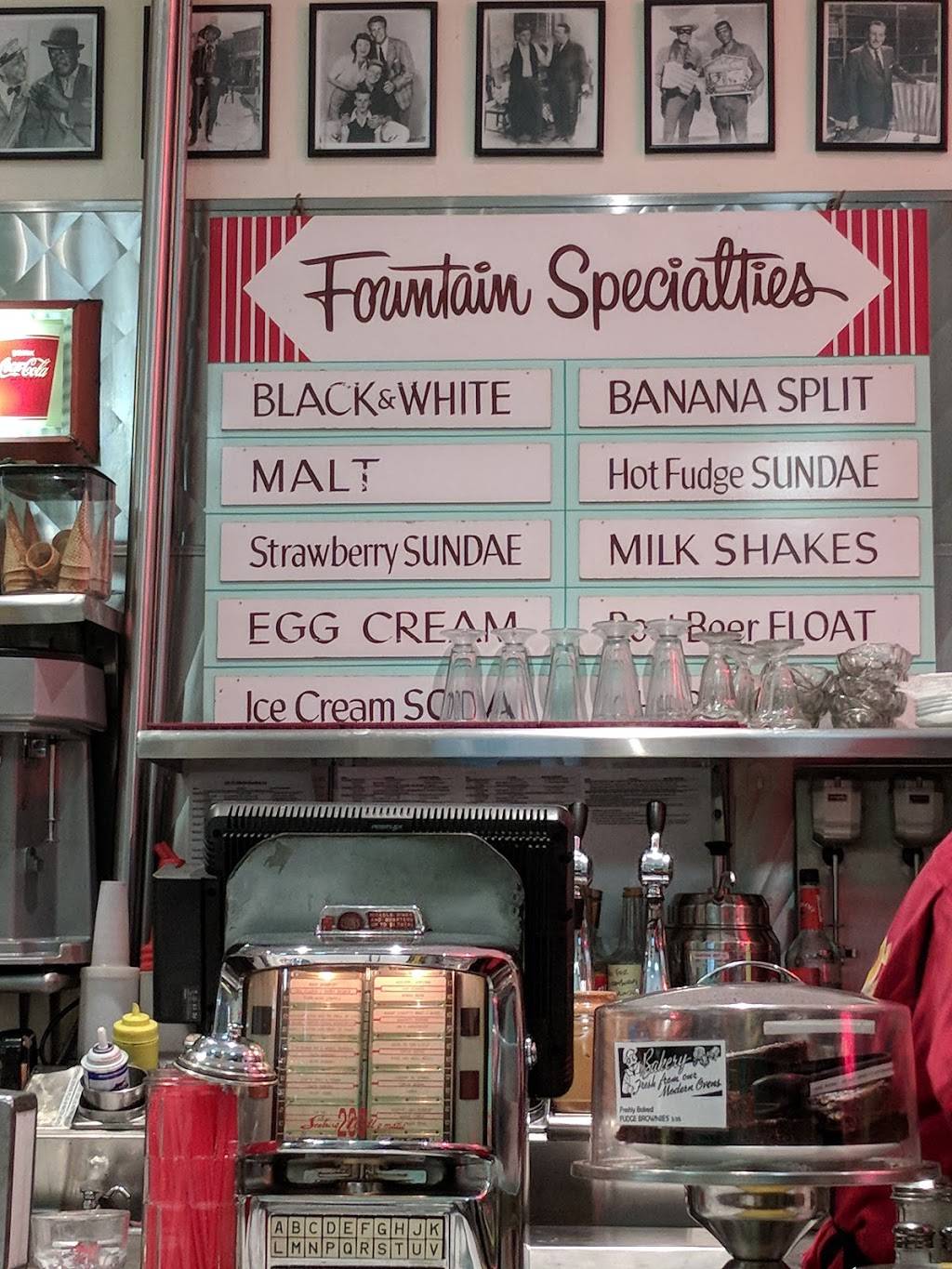 Juquila Restaurant | restaurant | 11619 Santa Monica Blvd, Los Angeles, CA 90025, USA | 3103121079 OR +1 310-312-1079