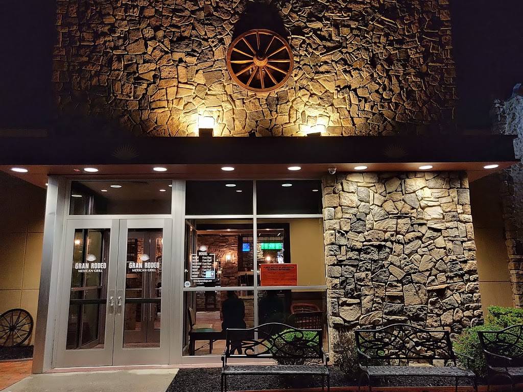 Gran Rodeo Mexican Bar & Grill | restaurant | 200 Painters Crossing, West Chester, PA 19382, USA | 4848400323 OR +1 484-840-0323