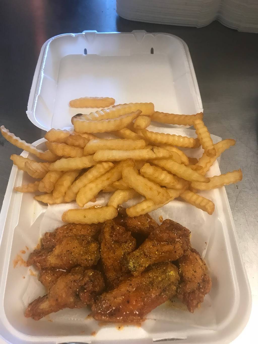 American Wings | restaurant | 2316 E 3rd St, Chattanooga, TN 37404, USA | 4238033919 OR +1 423-803-3919