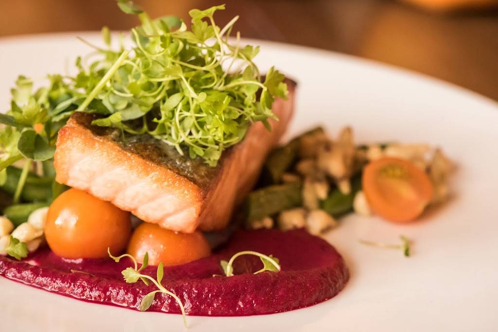 White Dog Cafe Haverford | restaurant | 379 Lancaster Ave, Haverford, PA 19041, USA | 6108964556 OR +1 610-896-4556