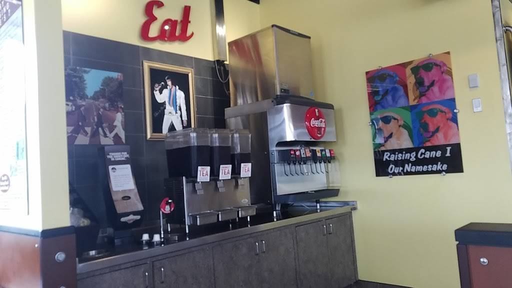 Raising Canes Chicken Fingers | meal takeaway | 4160 Dowlen Rd, Beaumont, TX 77706, USA | 4098962920 OR +1 409-896-2920