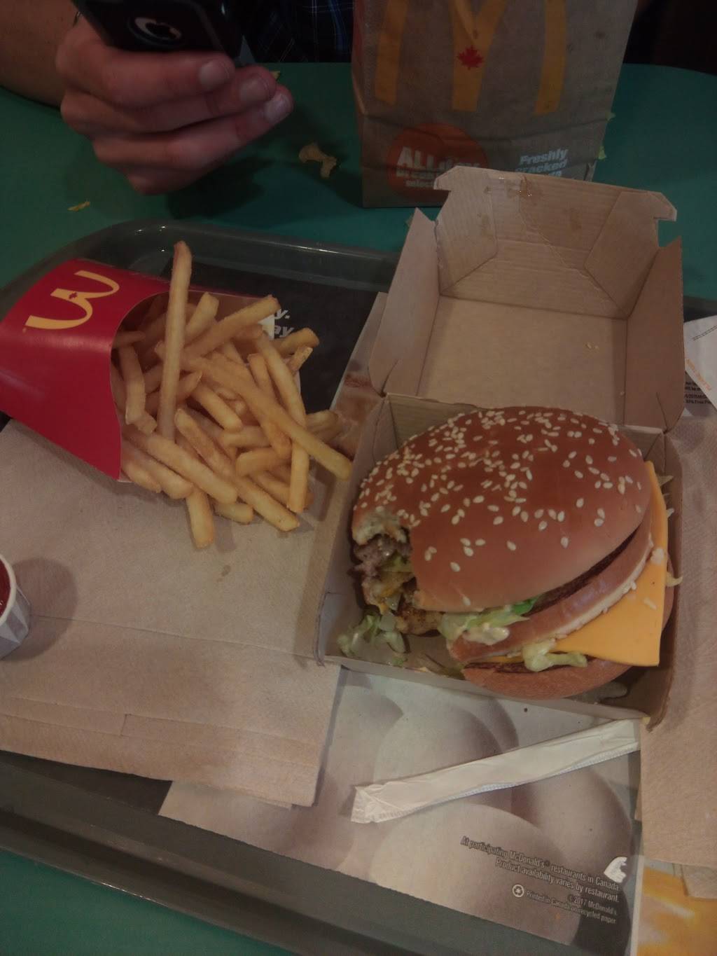 McDonalds | cafe | 170 Simcoe St, Tillsonburg, ON N4G 4Z6, Canada | 5198427655 OR +1 519-842-7655