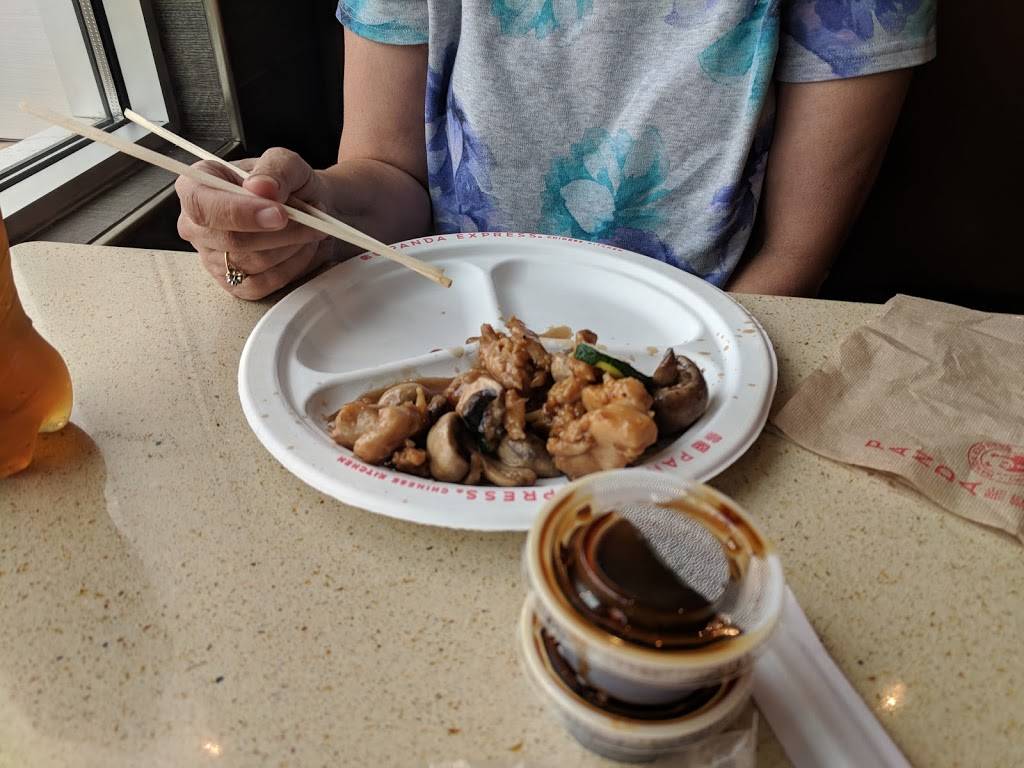 Panda Express | restaurant | 1606 W Valencia Rd, Tucson, AZ 85746, USA | 5208890916 OR +1 520-889-0916