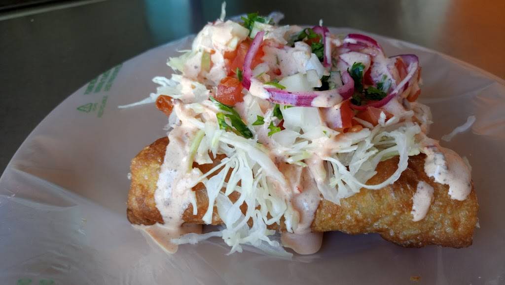 Tacos La Esquina Pescado Y Camarón | restaurant | Av Caoba 47c, El Refugio, Redondo, B.C., Mexico | 016641826306 OR +52 664 182 6306