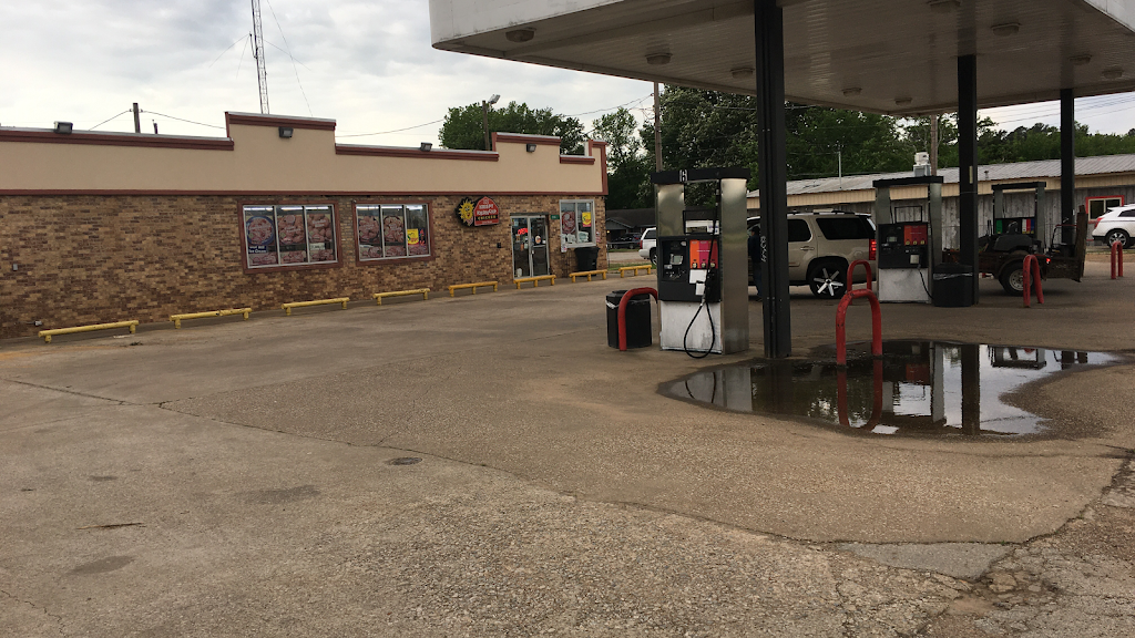 Super food Mart #22 | restaurant | 206 TX-31, Kilgore, TX 75662, USA | 9039846768 OR +1 903-984-6768