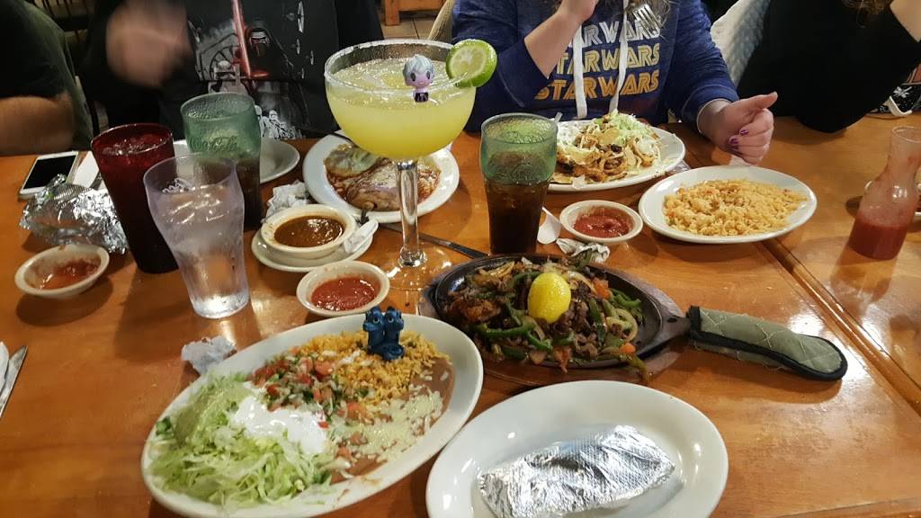 Don Pancho Villa | restaurant | 1052 S Dixon Rd, Kokomo, IN 46902, USA | 7654525211 OR +1 765-452-5211