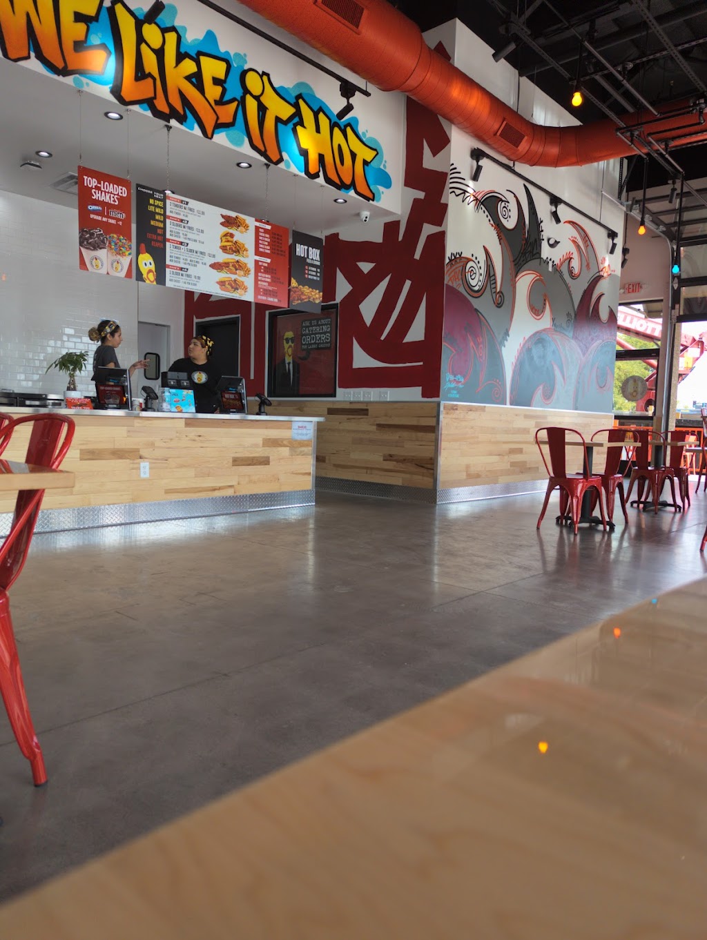 Daves Hot Chicken | restaurant | 475 E Bell Rd Suite 172, Phoenix, AZ 85022, USA | 4808649899 OR +1 480-864-9899