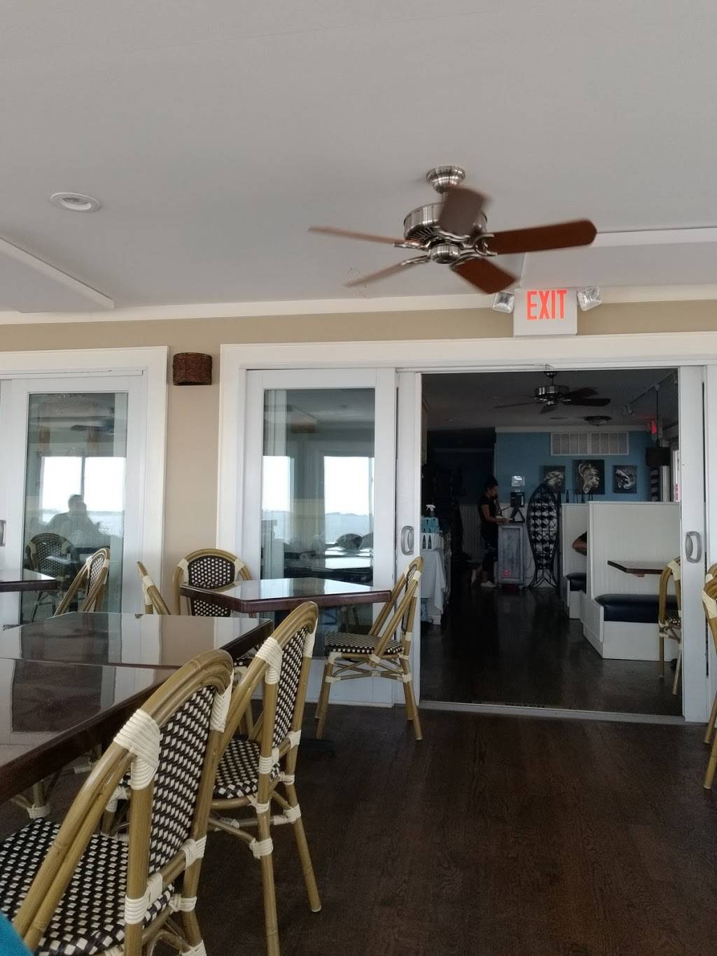 Panini Bay Waterfront Restaurant | restaurant | 101 Parker Rd, Tuckerton, NJ 08087, USA | 6092944281 OR +1 609-294-4281