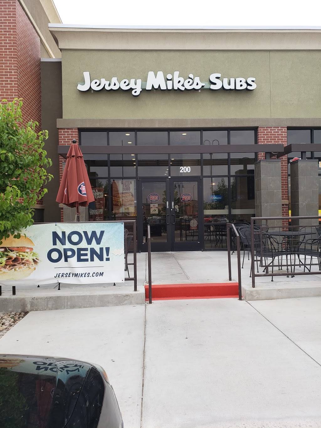 Jersey Mikes Subs | restaurant | 6583 S Parker Rd #200, Centennial, CO 80016, USA | 3036904118 OR +1 303-690-4118