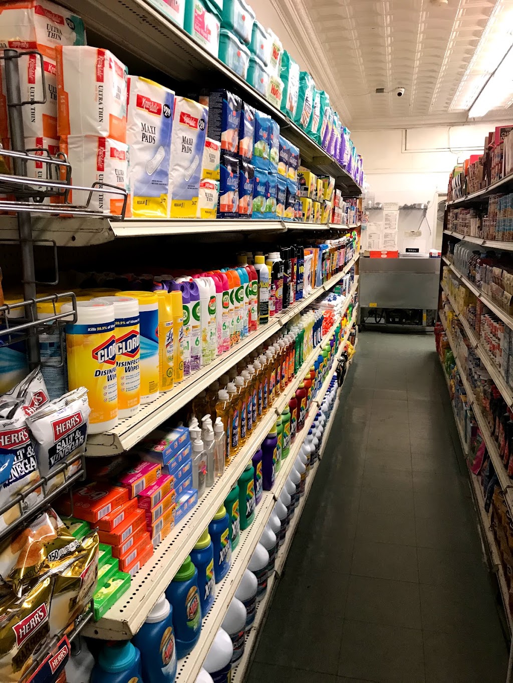 2-brother Mini Market | restaurant | 5944 Lansdowne Ave, Philadelphia, PA 19151, USA | 2158781658 OR +1 215-878-1658